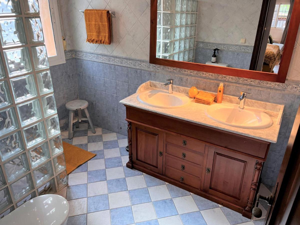 Casa Limon, Boutique Bed And Breakfast, Adults Only Alhaurín el Grande Exterior photo